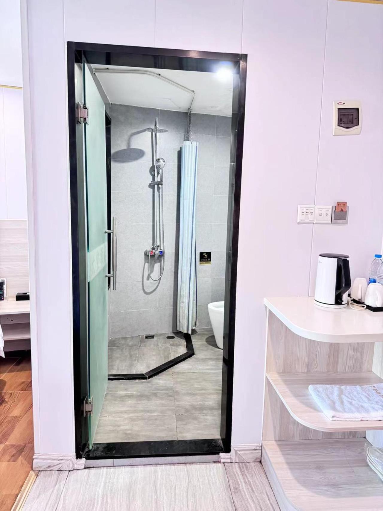 Zhuhai Dreamers Capsule Hotel Εξωτερικό φωτογραφία